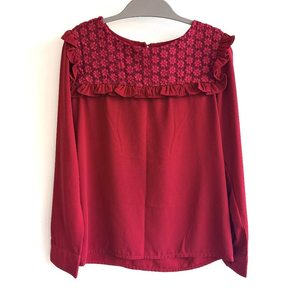 Stilista Red Floral Ruffle Blouse